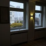 Avi Burgplatz Apartment