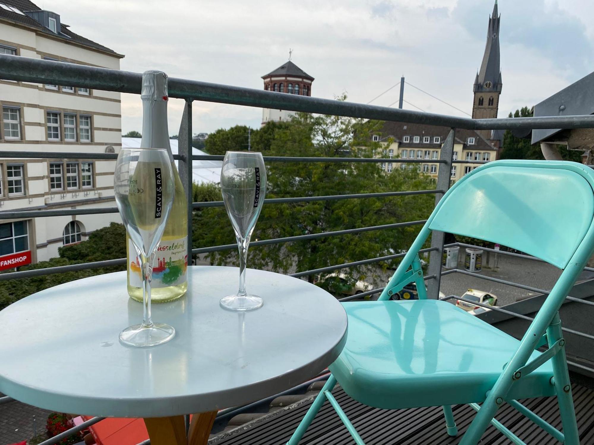 Avi Burgplatz Appartement Düsseldorf