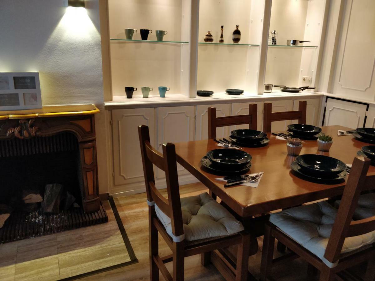 Avi Burgplatz Apartment