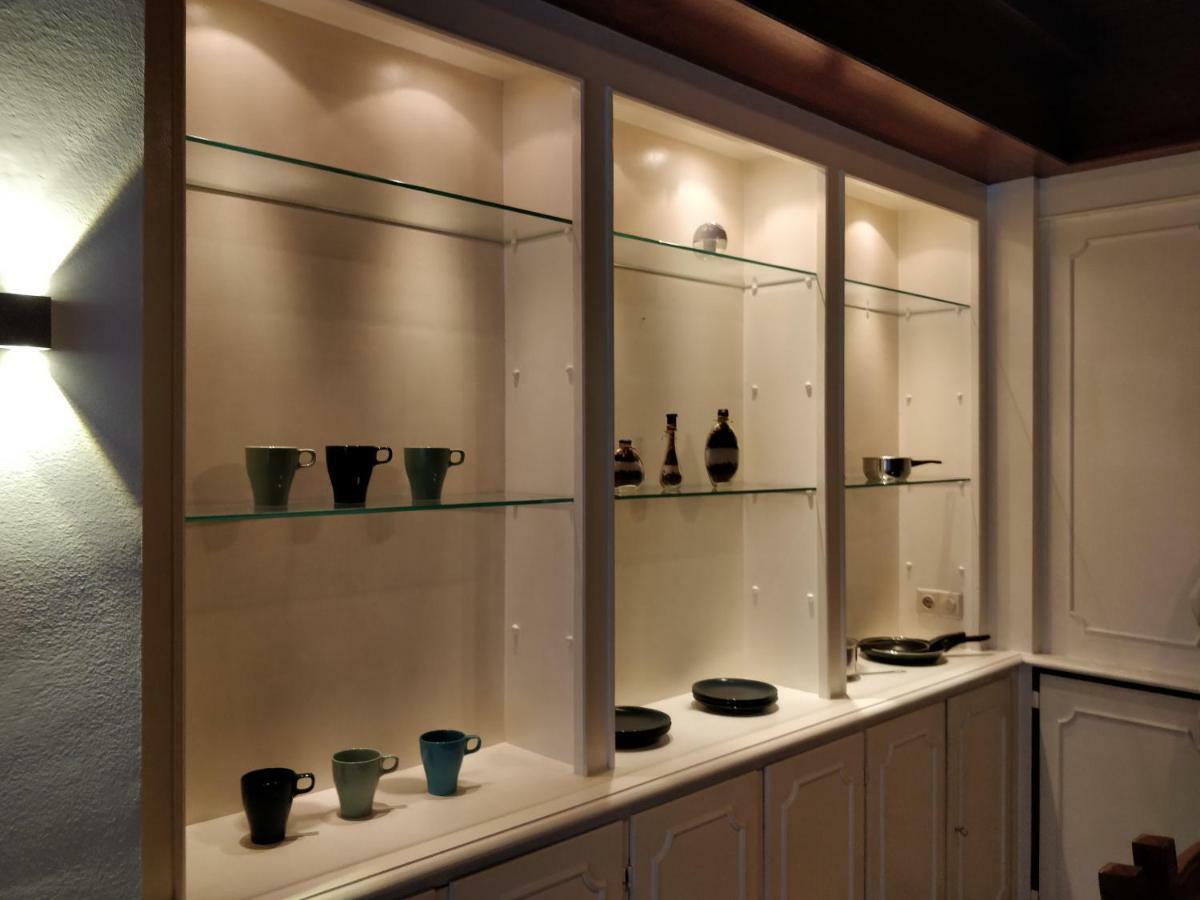 Apartment Avi Burgplatz Düsseldorf