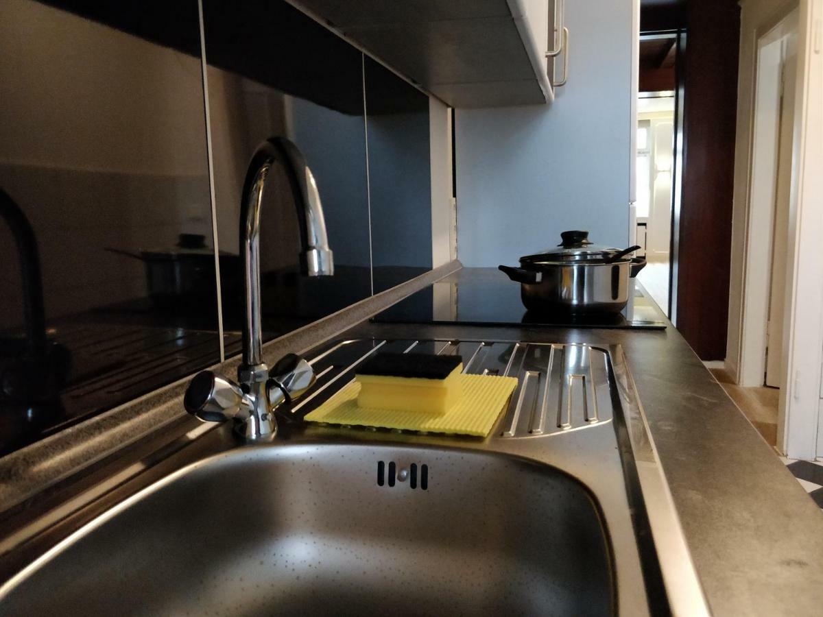 Apartment Avi Burgplatz Düsseldorf
